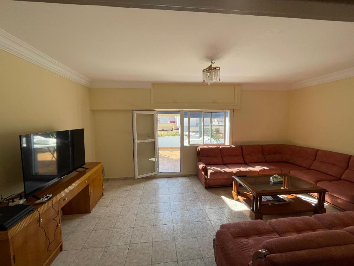 Appartement Centre-Ville Avec Piscine Pour Enfants Tanger Extérieur photo