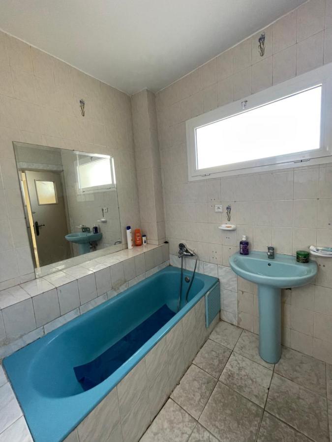 Appartement Centre-Ville Avec Piscine Pour Enfants Tanger Extérieur photo